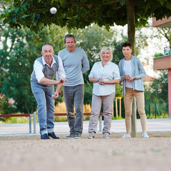 Jeu de 3 boules de pétanque en sac de transport solide en polyester.
